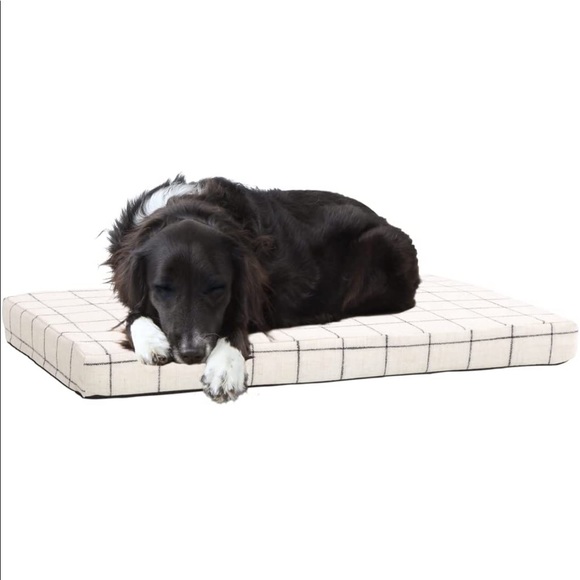 Barkbox Memory Foam Platform Dog Bed - Large White Plaid
